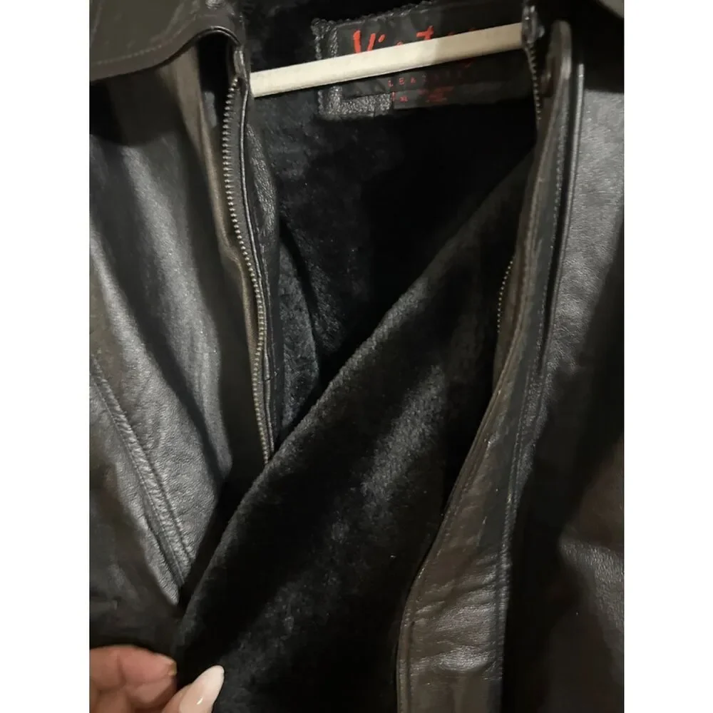 Men's Black Leather Bomber Jacket - Classic Style XL